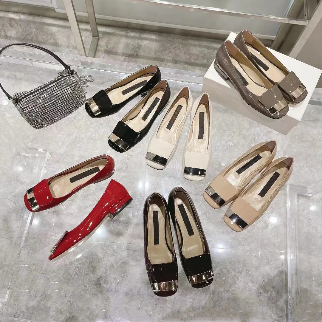 2022 spring new patent leather flat sole single shoes women's head leather versatile flat heel metal shallow mouth scoop shoes