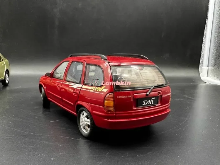 Украшение модели 1:18 для оригинальной GM Buick SAIL SRV Wagon красная из печати