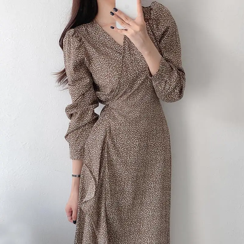 

Женское винтажное цельнокроеное платье средней длины, с V-образным вырезом, поясом и цветочным принтом