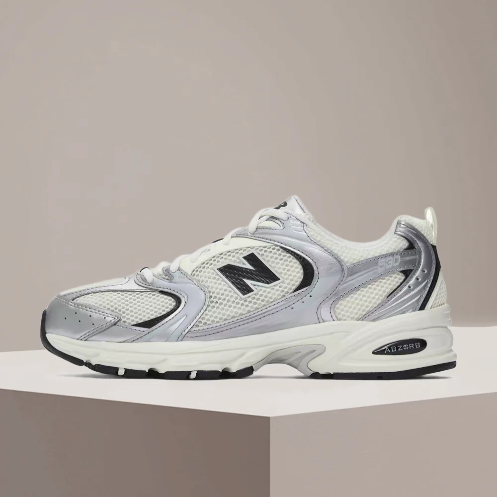 Фото New Balance NB530 Y2K Millennium унисекс низкие городские кроссовки для повседневной носки – серебристо-черные, комфортные и прочные MR530GMT №1
