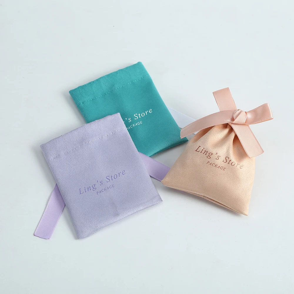 100pcs Personalized Chic Wedding Party Favor Bags Flannel Cosmetic Drawstring Gift Packaging with Silk Custom Jewelry Pouches