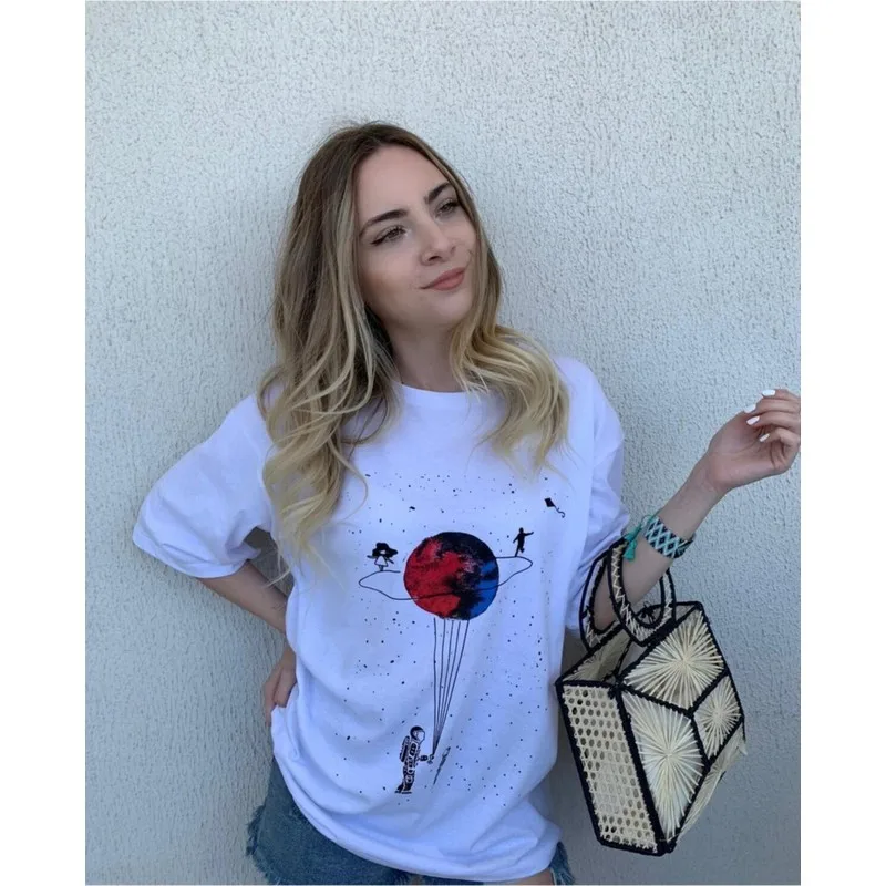 

Manizstore Women White Saturn Printed Oversize Tshirt T Shirt Y2K Top Nostalgic Summer Women T-Shirt Anime Bluz