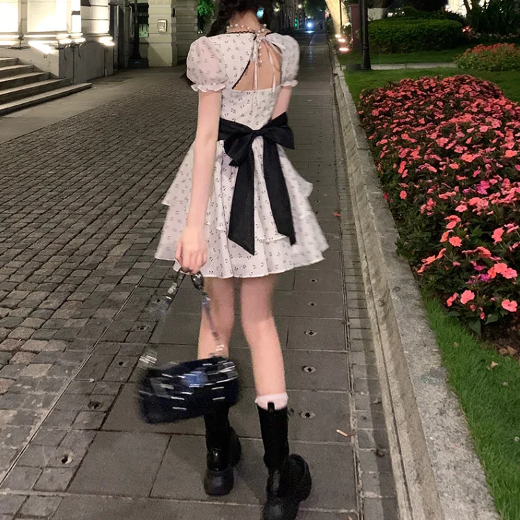 

202 2month Color Romantic Back Bow Chiffon Square Collar Backless Short Sleeve Dress for Women