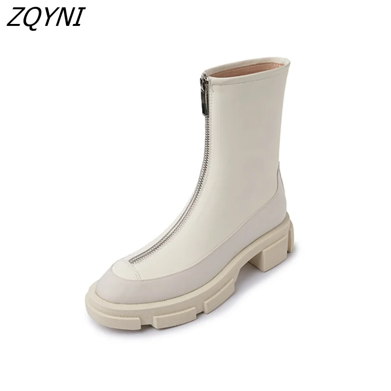 

2022 women's first layer cow skin flat sole boots front zipper fashion boots casual shoes black and white autumn and winter shoe