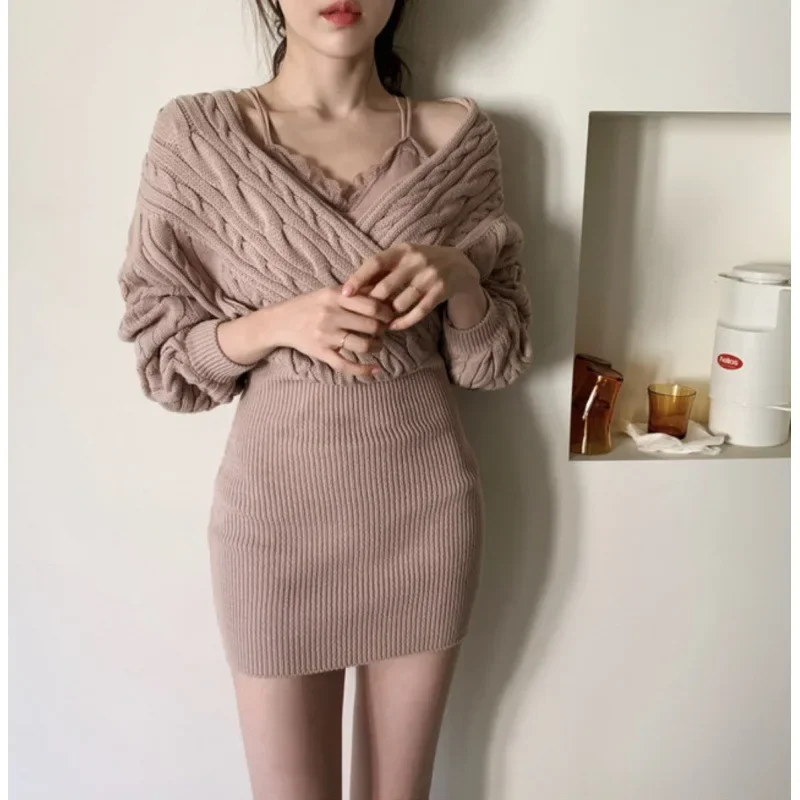 Элегантное вязаное платье с v-образным вырезом шикарное осенне-зимнее облегающее