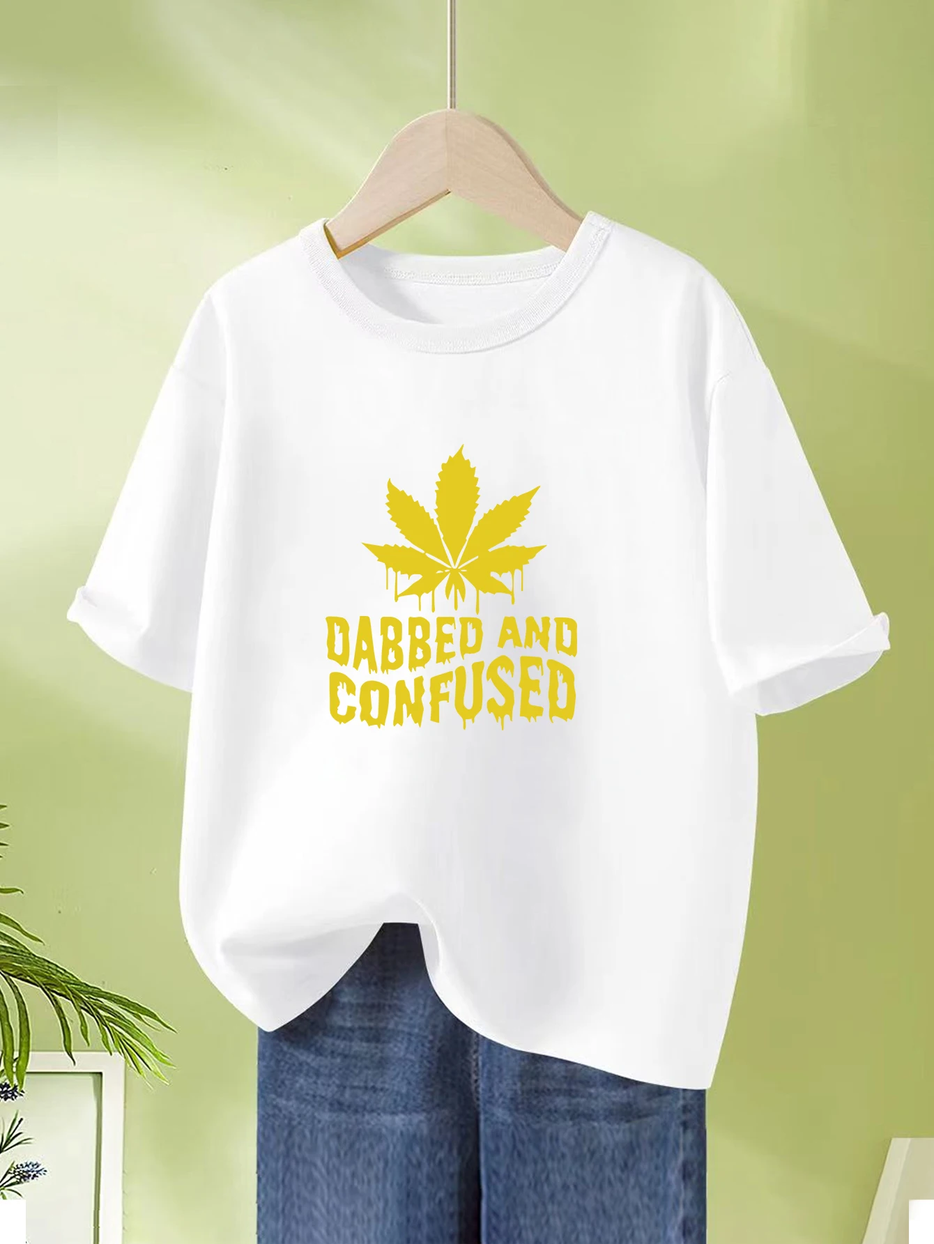 Женская Футболка С Коротким Рукавом И Персонализированным Текстовым Принтом.