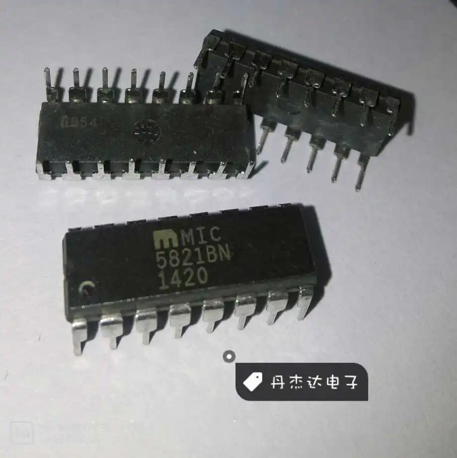 30 шт. Оригинальный Новый MIC5821BN 5821BN 8-битный серийный входной механизм защелки