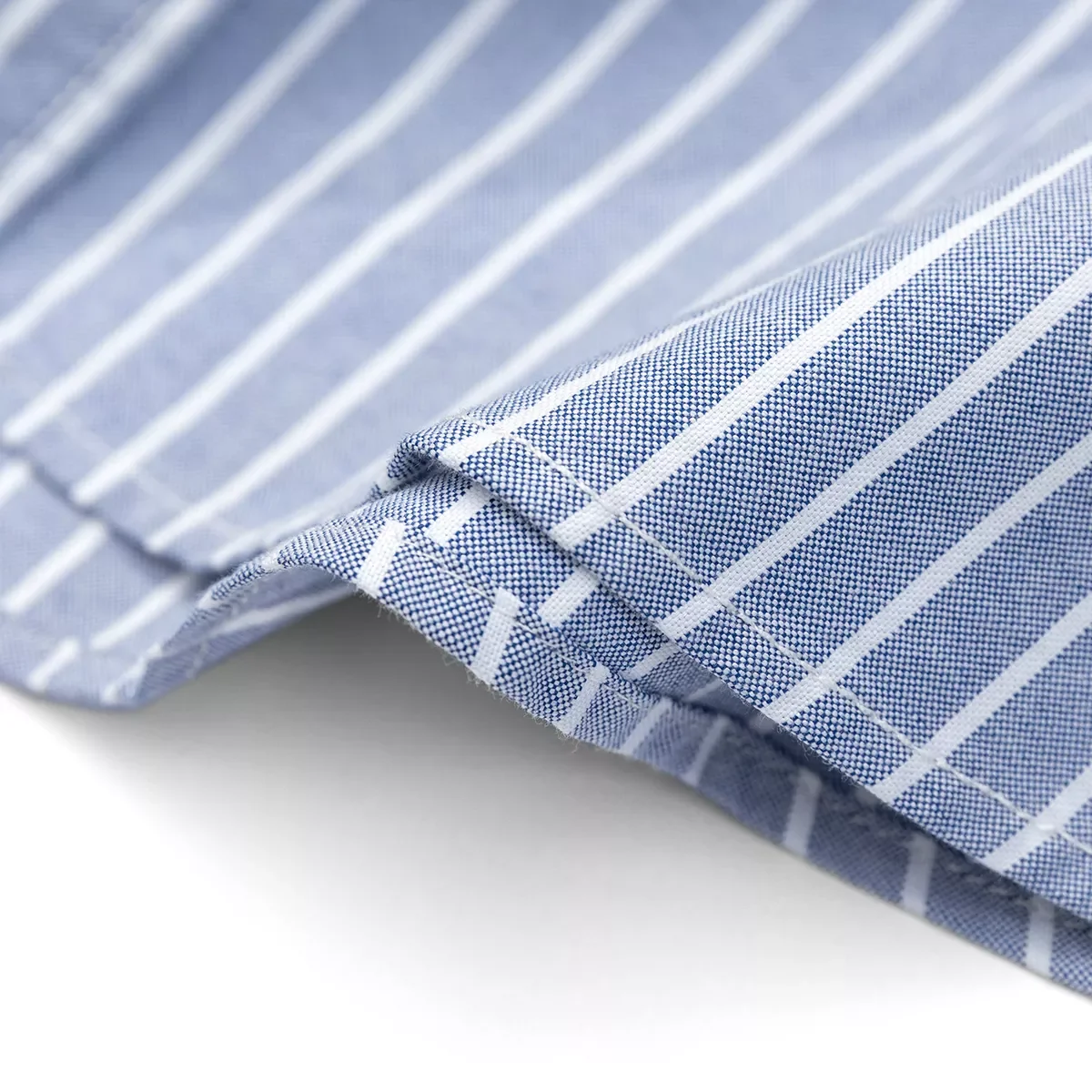 New2022 2022 Spring New Vertical Striped Oxford Shirts Men Casual 100% Cotton Loose Style Shirts Plus Size Chest Pockets Clothes