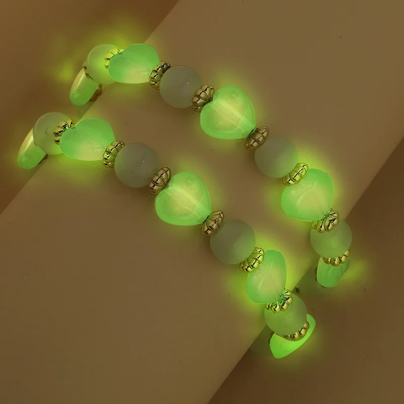 

Fluorescent Love Heart Beaded Bracelet for Women Fashion Retro Resin Glow Couple Bracelet Handicraft Accessories Jewelry Gifts