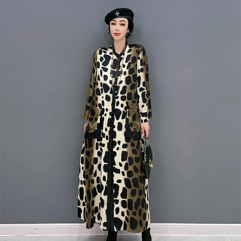 

Женский леопардовый длинный тренчкот с воротником-стойкой