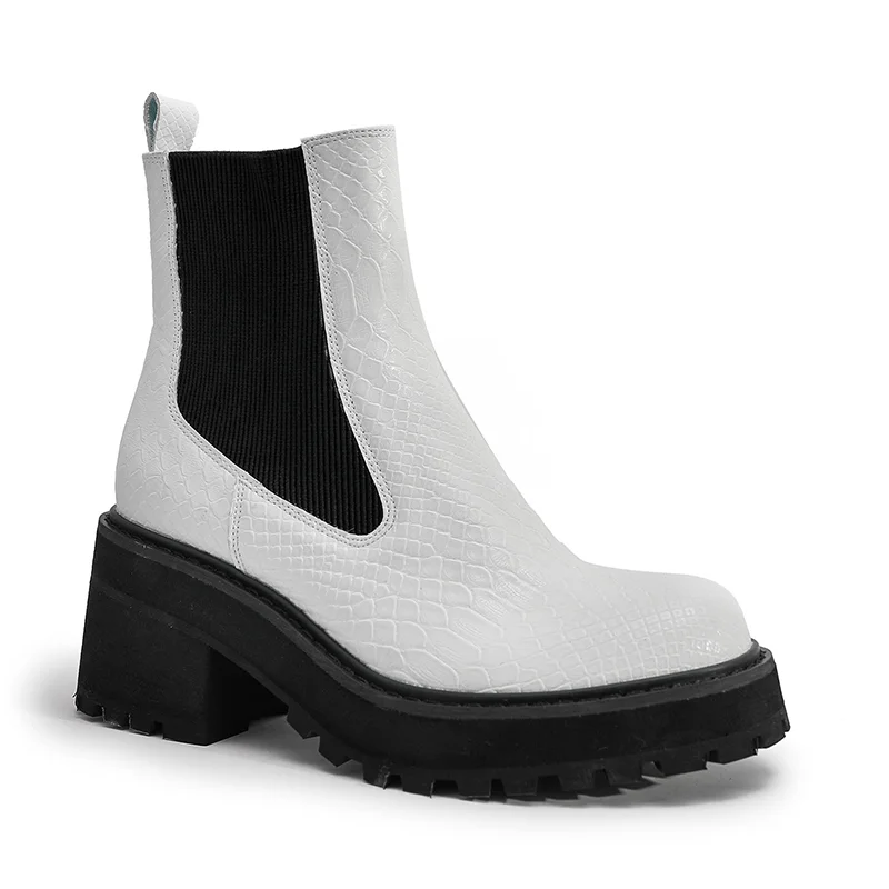 

2022 Retro Large Size Women's Short Boots Thick Heel Mid Heel Serpentine Chelsea Boots Autumn And Winter New Nude Boots