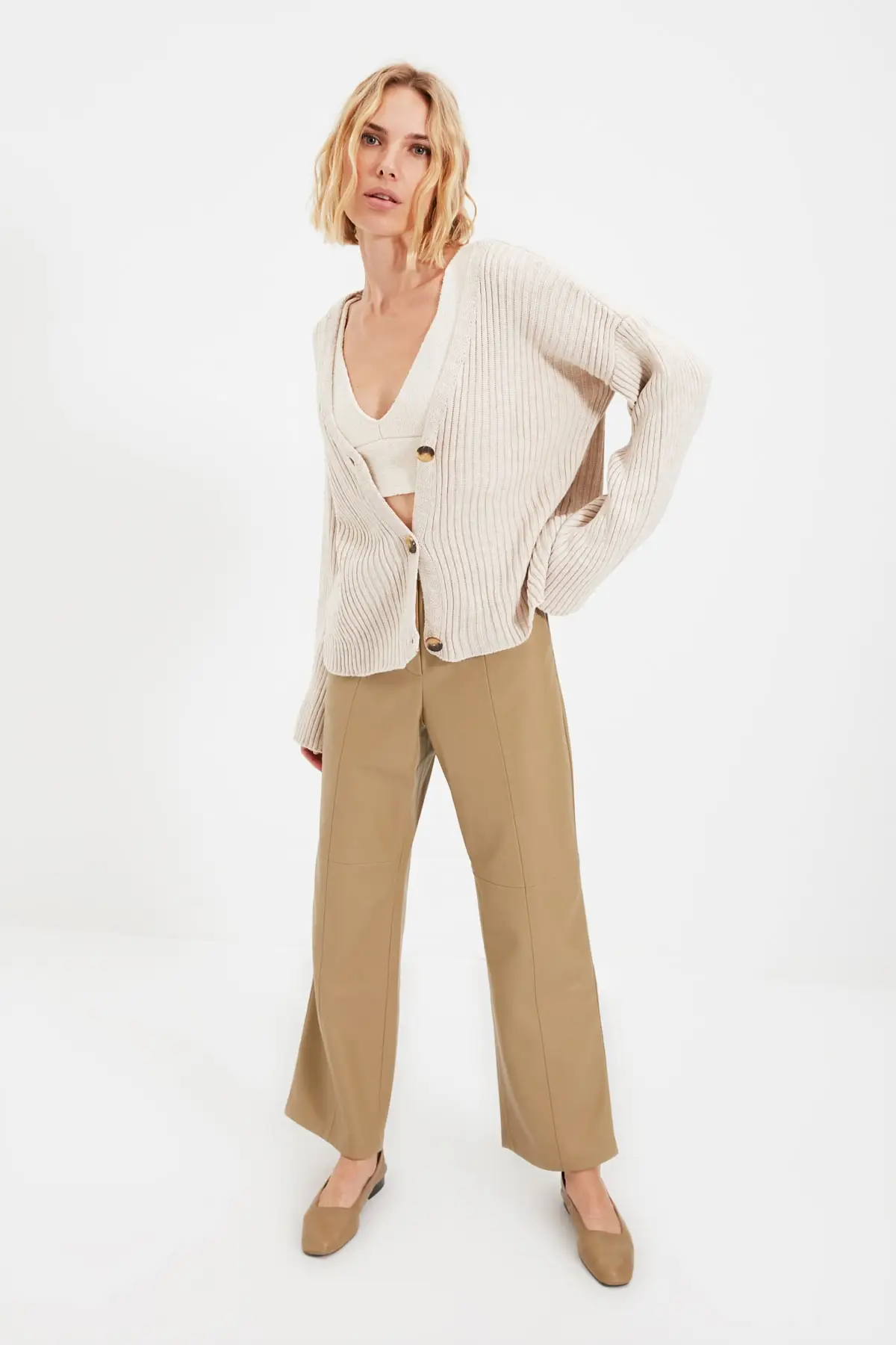 

Trendyol Wick Braided Knitwear Cardigan TWOAW22HI0599