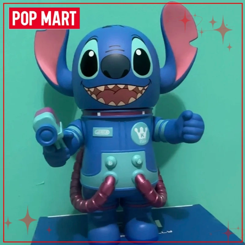 Фото Оригинальная кукла POP MART MEGA SPACE MOLLY 400% Stitch, уникальная, для детей, большие куклы-компаньоны №1
