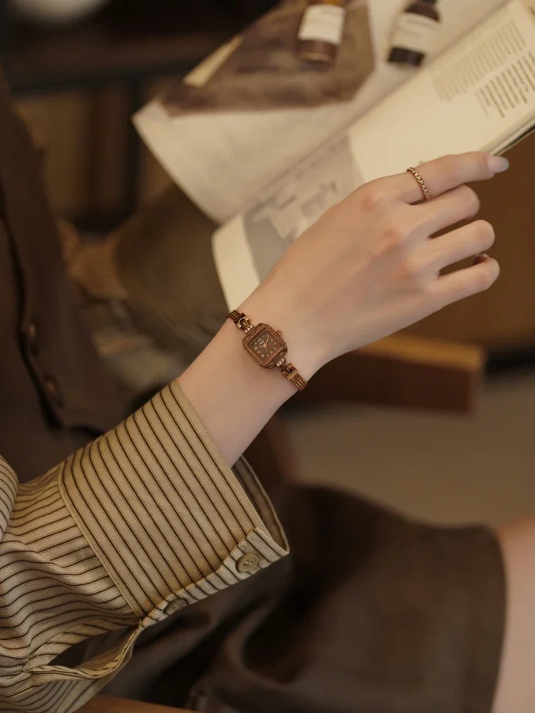 Винтажные новые тканые браслеты женские маленькие золотые часы потрясающие