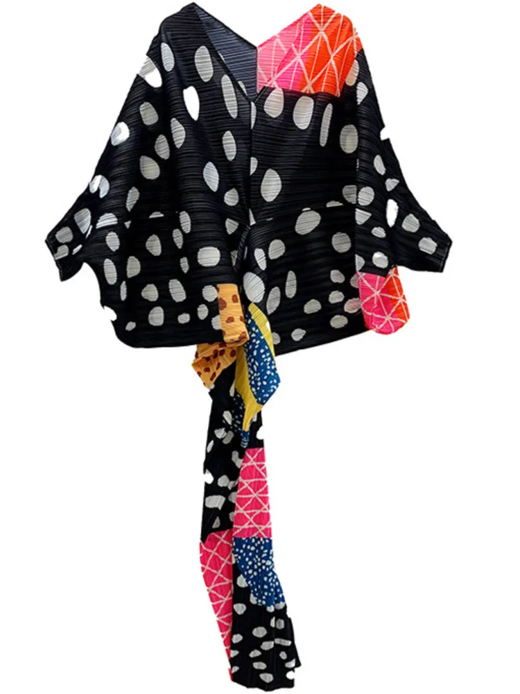 Женское плиссированное платье в горошек с V-образным вырезом и длинным рукавом