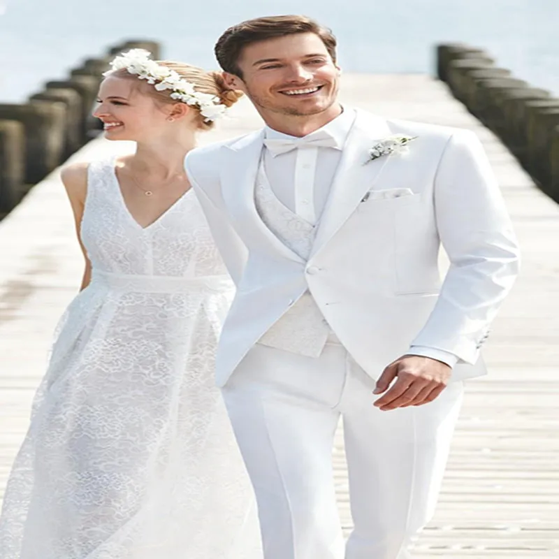 

White Wedding Mens Suits Slim Fit Bridegroom Tuxedos For Men Groomsmen Pant Suit Peaked Lapel Formal BusinessJacketPantVenBowtie