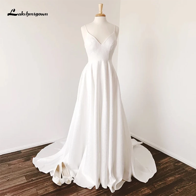

Simple V-neck Spaghetti Straps Boho Lace Appliques Sexy Backless Button A-Line Wedding Dresses Soft Satin Bridal Sweep vestidos