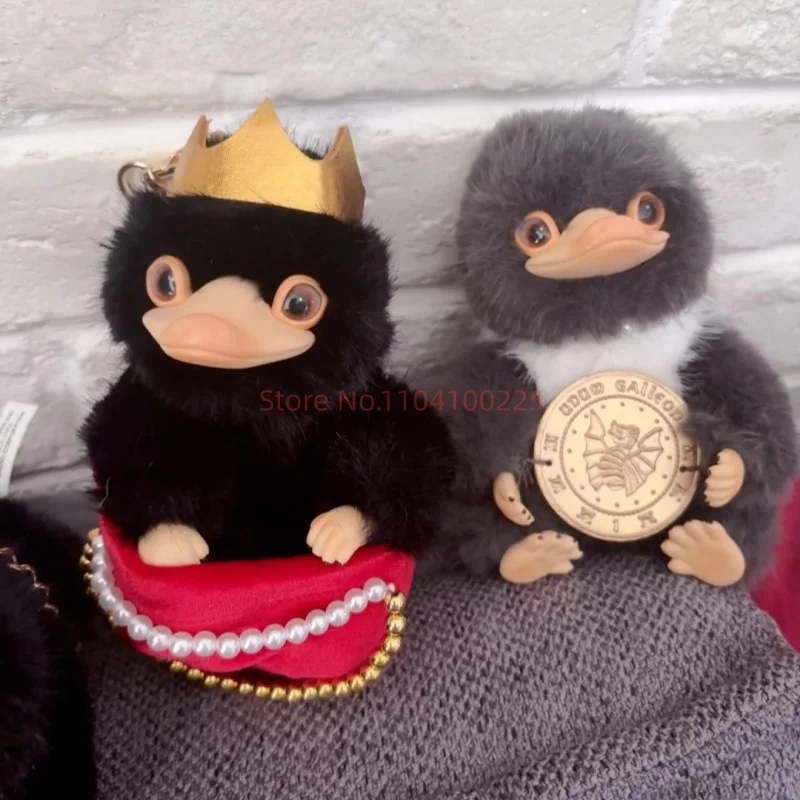 Фото Оригинальные плюшевые фигурки-подвески Niffler из серии «Музей украшений» в виниловых коробках-сюрпризах, коллекционные украшения для сумок, игрушки, подарки №2