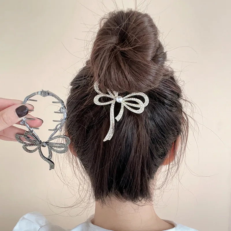 

New Elegant Hair Claws Ponytail Buckle Ponytail Buckle Pearl Rhinestone Tassel Shark Clip Hairband Hair Clip Headdress Gifts