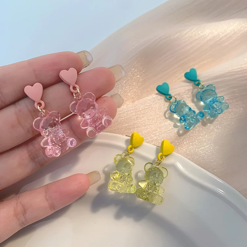 

2Pcs/Pair Fashion Transparent Resin Gummy Bear Stud Earrings for Women Girl Cartoon Animal Bear Earrings Summer Beach Jewelry