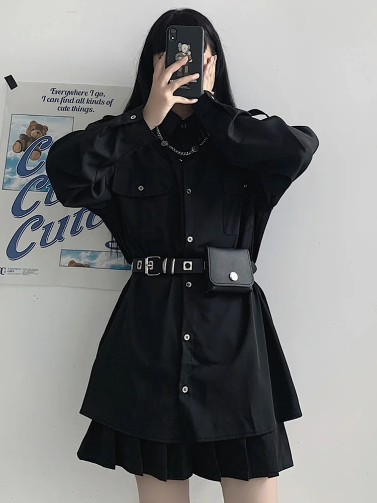 Женская блузка с длинным рукавом и поясом в готическом стиле |