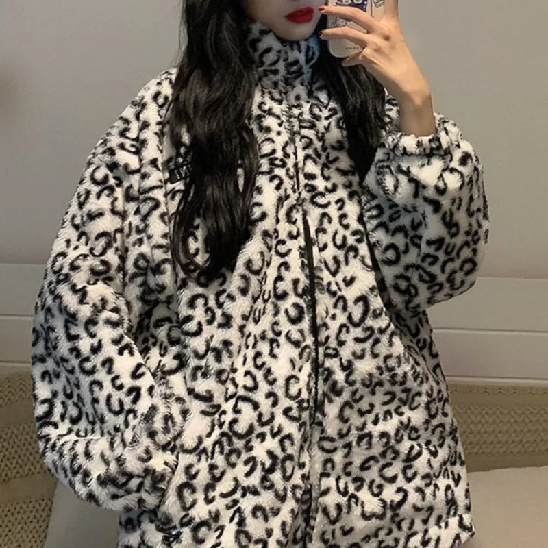 2022 Winter New Women Faux Fur Leopard Cow Print Checkerboard Korean Style Black White Pliad Teddy Thickened Furry Quilted Coats