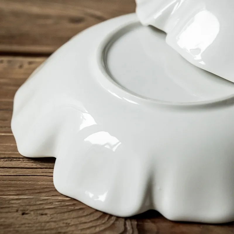 Керамическая Глубокая Тарелка 8 дюймов в скандинавском стиле с белым тисненым