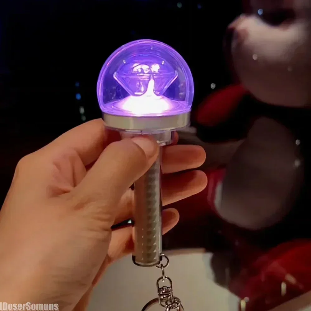 Брелок для ключей Mini Light Stick брелки Glow креативный светящийся брелок Kpop Idol подарка
