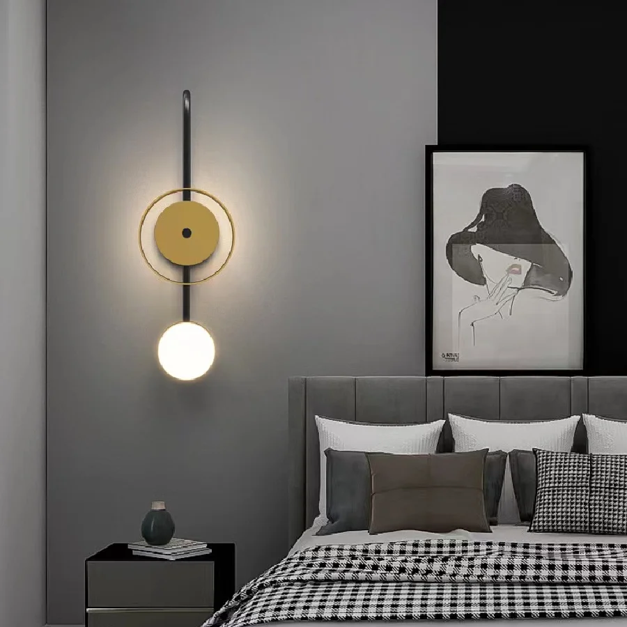 

Современная Золотая настенная лампа, комнатный светодиодный декоративный прикроватный светильник для гостиной, телевизора, фоновая лампа ...