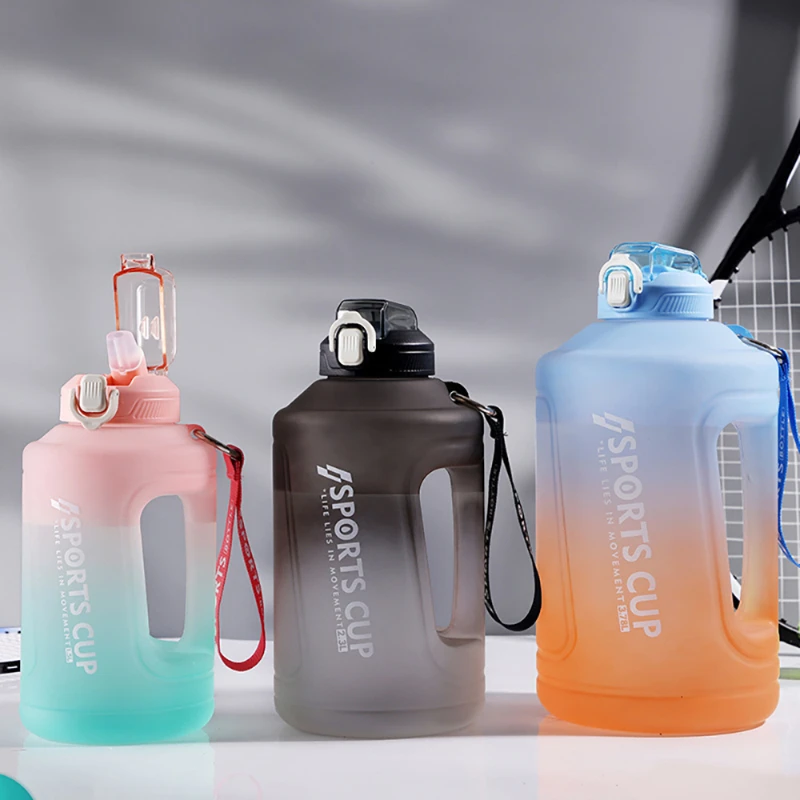 

1.5L/2.3L/3.8L Sports Water Bottle with Silicone Straw Plastic Cup Fitness Large Capacity Portable Bottles Summer Outdoor Kettle