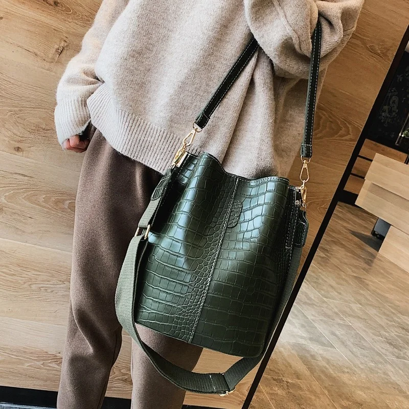 

Fashion Handbags And Purses Bucket Bags Vintage Leather Stone Pattern Crossbody Bags For Women 2022 New Shoulder Bag
