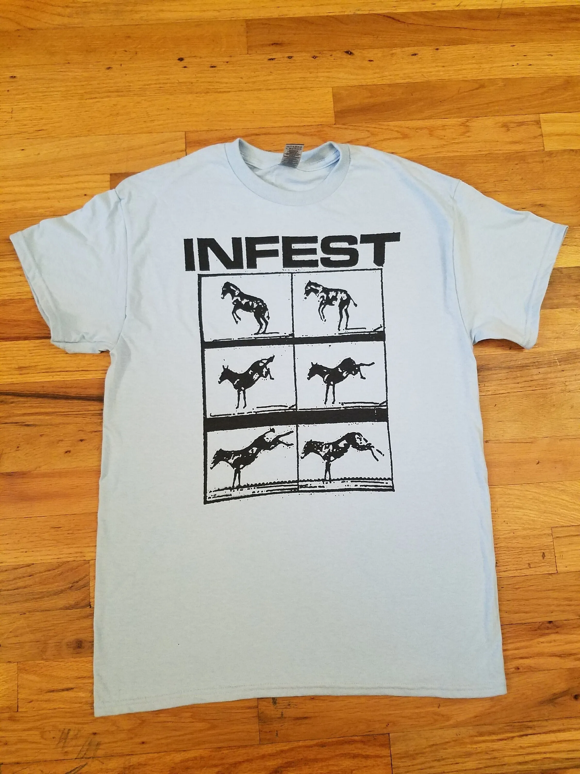 Футболка Infest Horse
