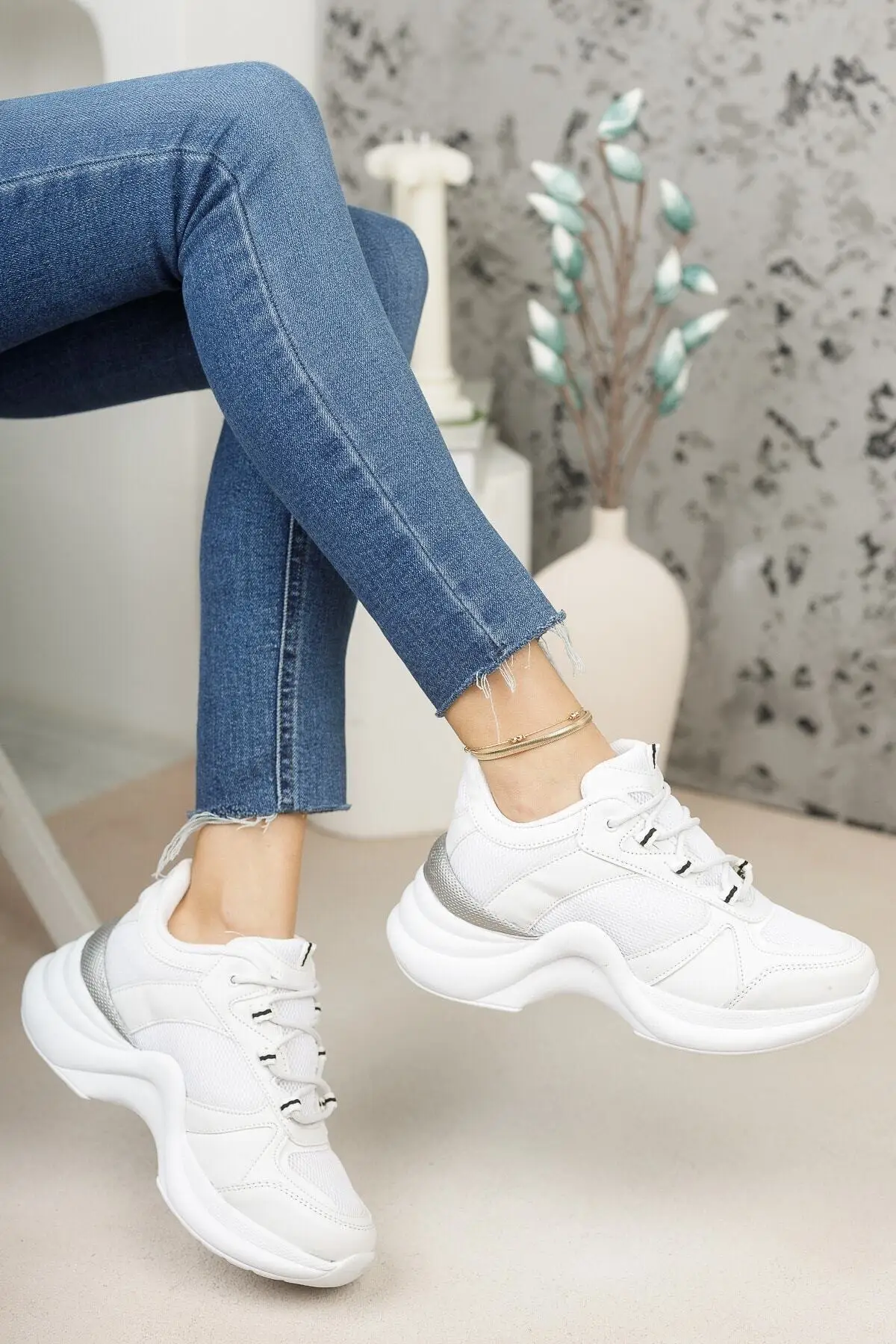 

Women Vulcanized Shoes WHITE UNISEX Sneaker Shoes Breathable Running Shoes Casual Ladies Sneakers Light Sport Shoes