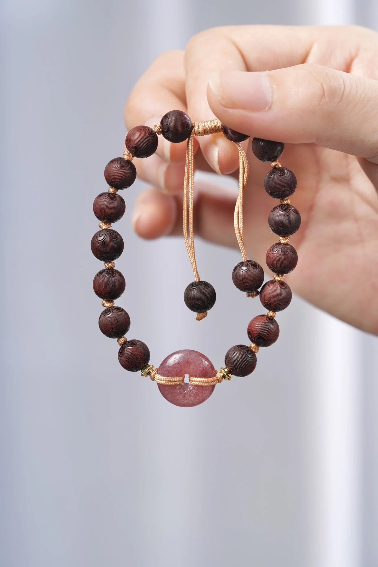 Браслет из палисандра с мелкими листьями кристалл клубники 0 8 древний простой