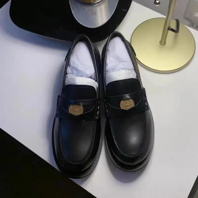 GCYCG Brand British Style Thick Soled Loafers Metal Decoration Spring Autumn Retro Round Toe Oxfords White Black Big Size 35~40