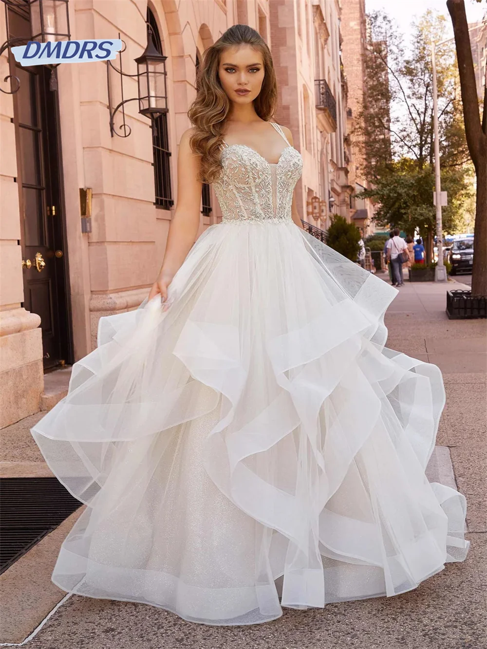 Женское ТРАПЕЦИЕВИДНОЕ свадебное платье