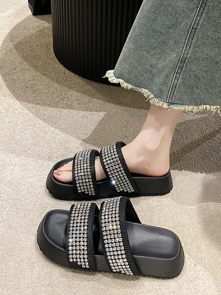 

Flat Shoes Female House Slippers Platform Summer Clogs Woman Pantofle Slides Med Jelly Flip Flops Beach 2023 Soft Glitter Rubber
