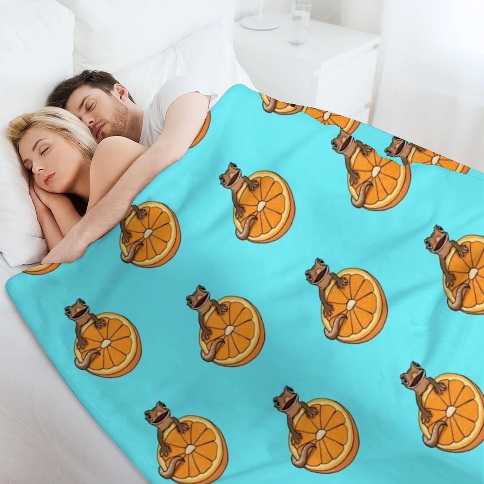 Crested Gecko and Orange Cute Happy Cresties Пледы Одеяла Для диванов Диван Одеяло Декоративные