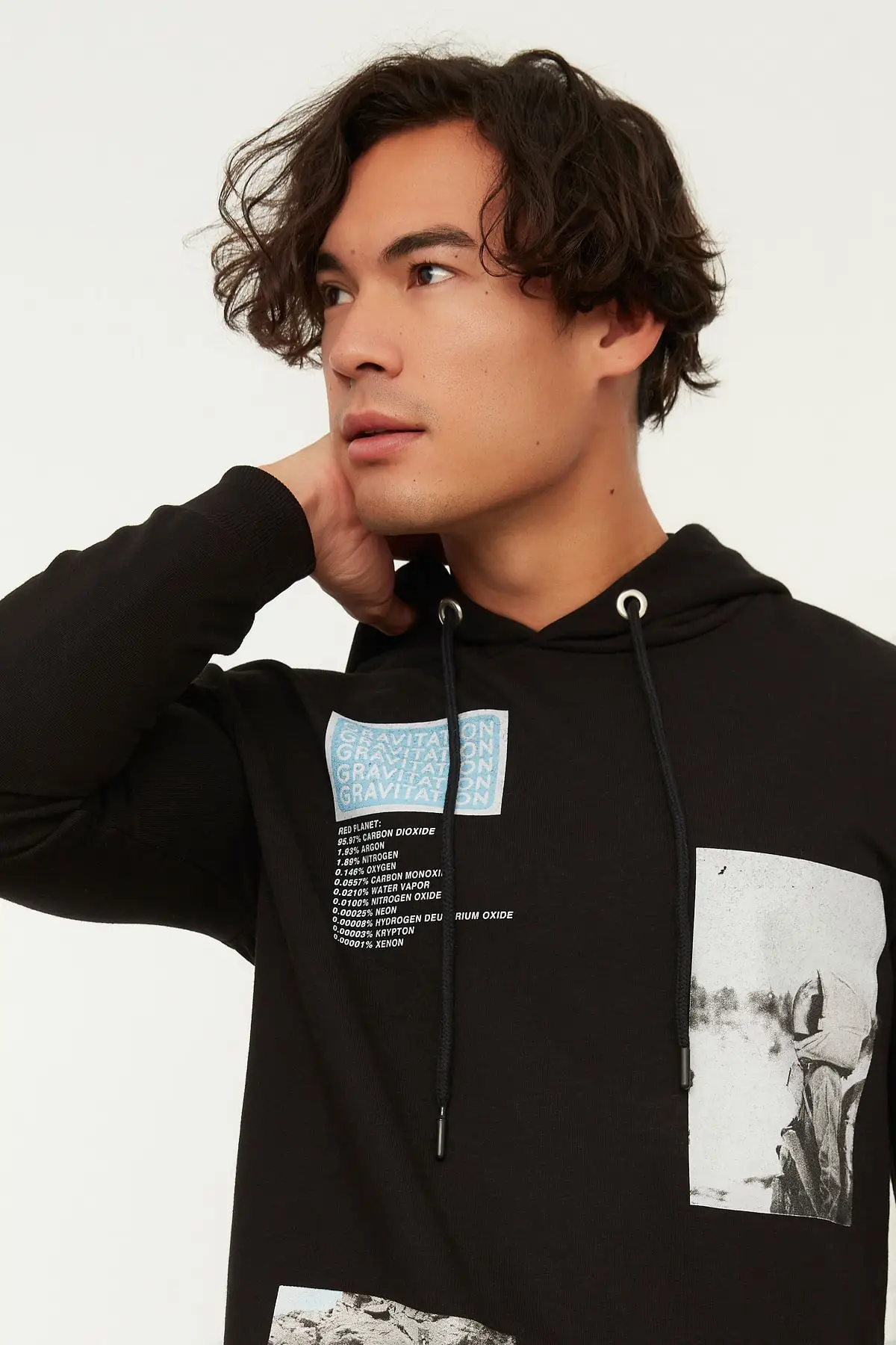 

Black men's Regular Fit Hoodie Printed Sweatshirt TMNAW21SW0517