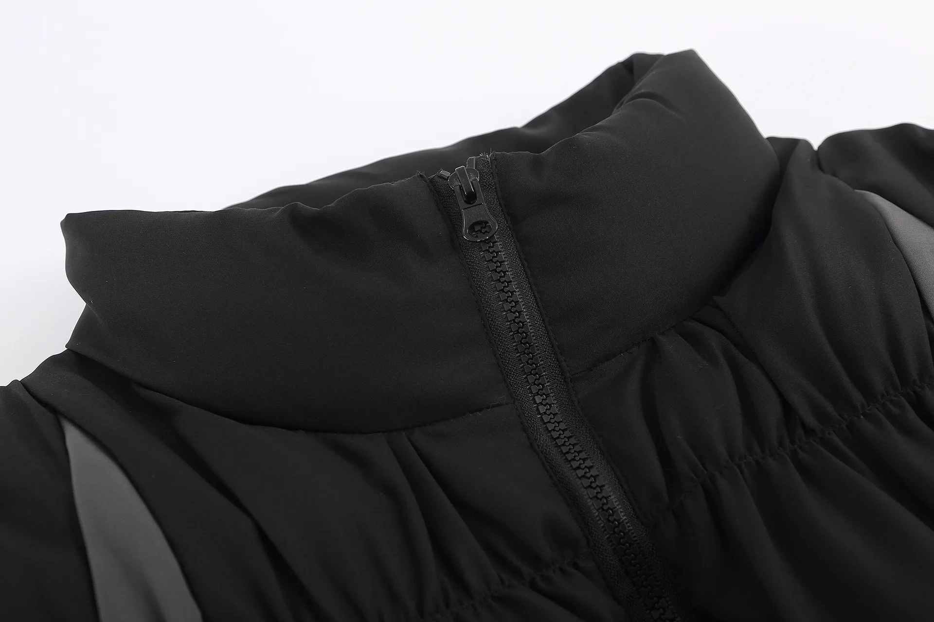 Luxury Design Parkas Winter Coats Padded Jackets Men's Fashion Streetwear Coats Pleated Trend Designer Coat For Men Oversized