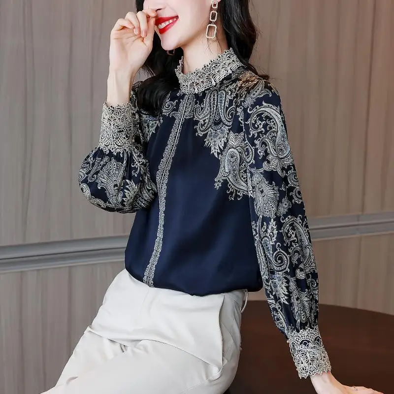 

Blue heavyweight diaphry silk satin shirt female long sleeve 2022 early spring new lace standing high-end fashion shirt blouse