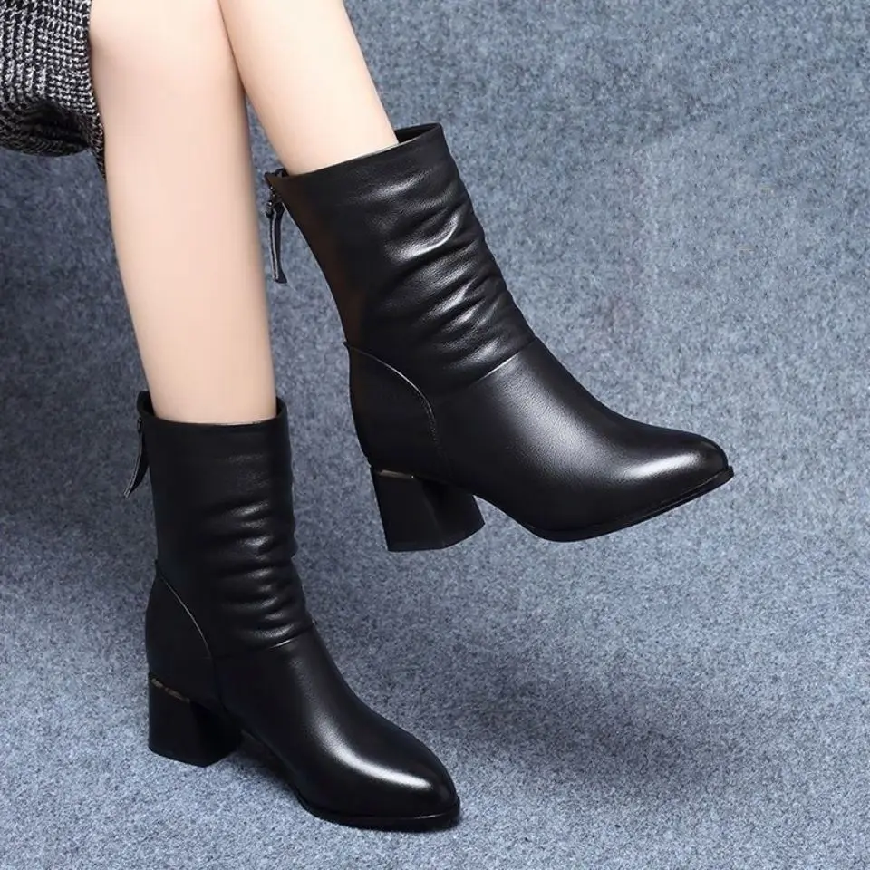 

2021 Women Mid-Calf Pleated Boots Zipper Square Heel Black Western Rome Leather Boots Female Basic Shoes for Ladies Fur Boots