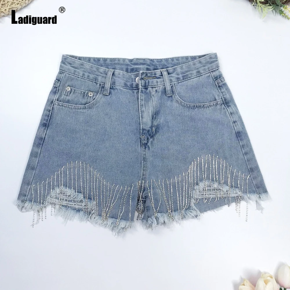 Ladiguard 2022 Sexy Ripped Denim Shorts Women High Grade Pearl Pendant Short Jeans Girls Vintage Stand Pockets Demin Panties