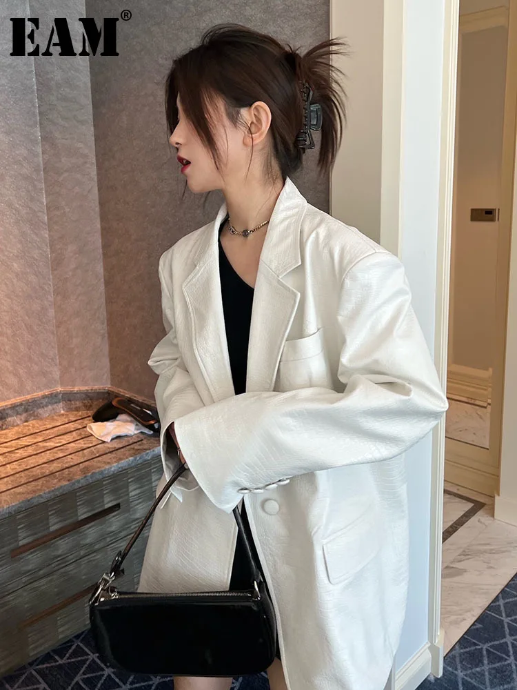 

[EAM] Loose Fit White Pu Leather Big Size Jacket New Lapel Long Sleeve Women Coat Fashion Tide Spring Autumn 2022 1DE71810