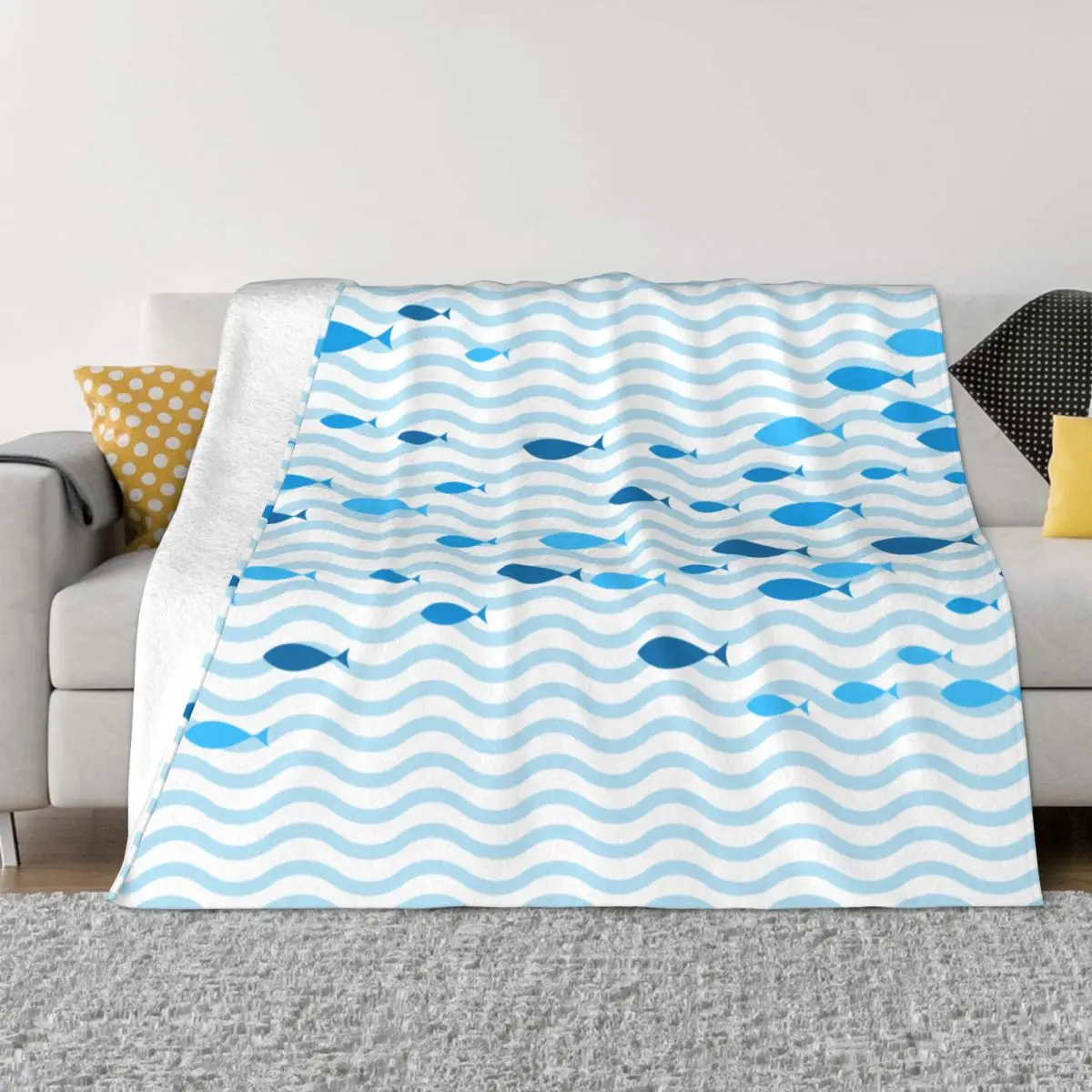 

Swimming Fish Pattern Blankets Flannel Decoration Breathable Lightweight Throw Blankets for Bed Travel Plush Thin Quilt