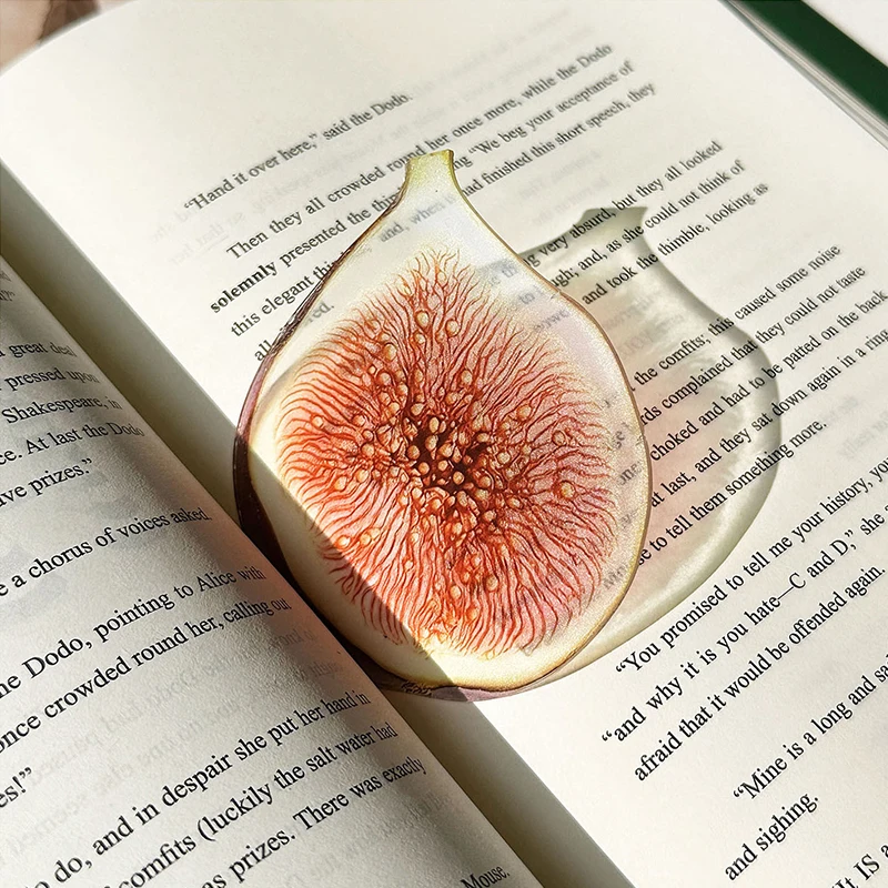 

Прозрачная пластиковая закладка ЧENJ в виде томата-винограда