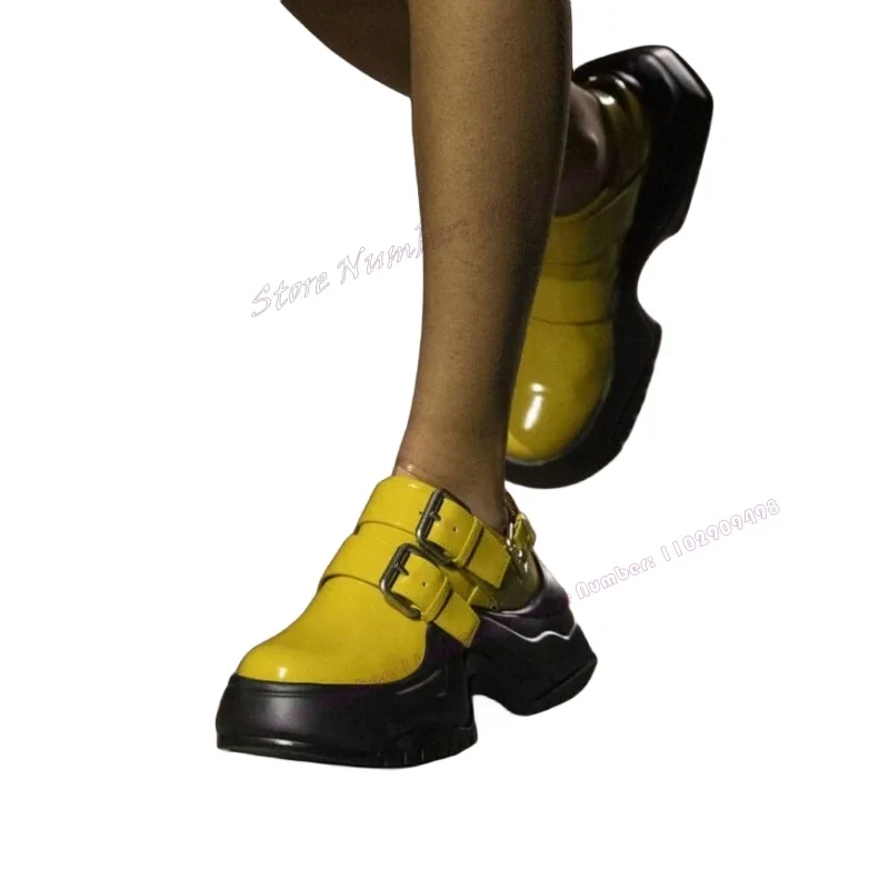 Рисунок 3 - Мужские кроссовки на толстой подошве