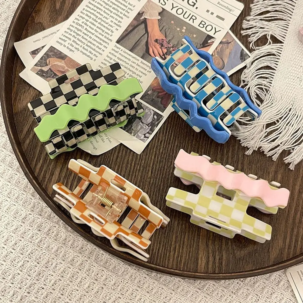 

Colorful Checkered Claw Clips Headdress Plaid Acetate Hair Claw Clips Wave Stripe Shark Clip Holiday