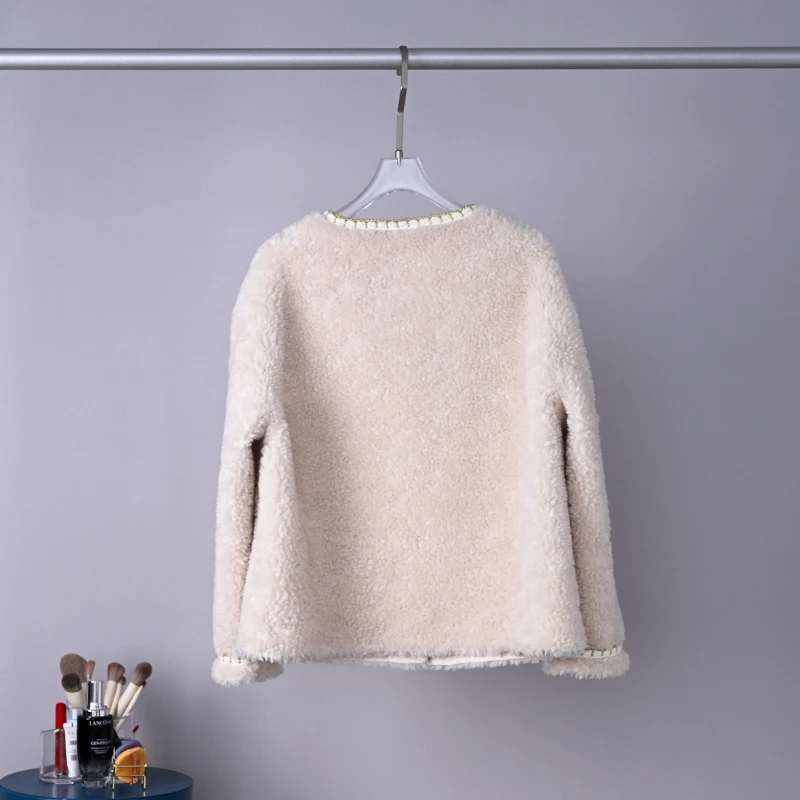 2023 Women Winter Fashion Sheep Shearing Jackets Female Short Round Neck Outerwear Ladies Genuine Wool Fur Warm Coats R362