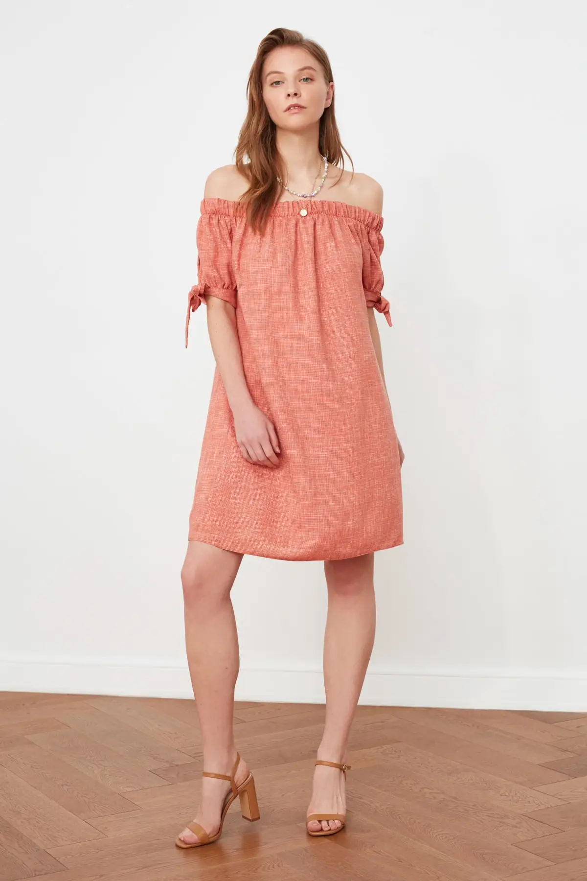

Trendyol Karmen Collar Sleeve Detail Dress TWOSS20EL2540